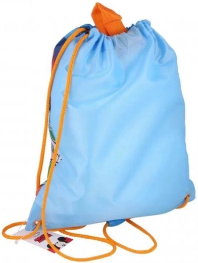 Drawstring closure and comfortable carrying