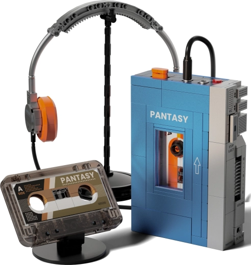 Complete collectible scene including accessories