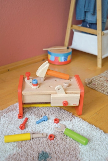 16-piece accessories for more play options