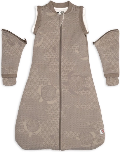 Removable sleeves for all-season use