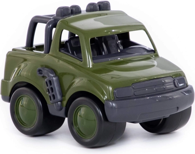 Large wide wheels for easy rolling