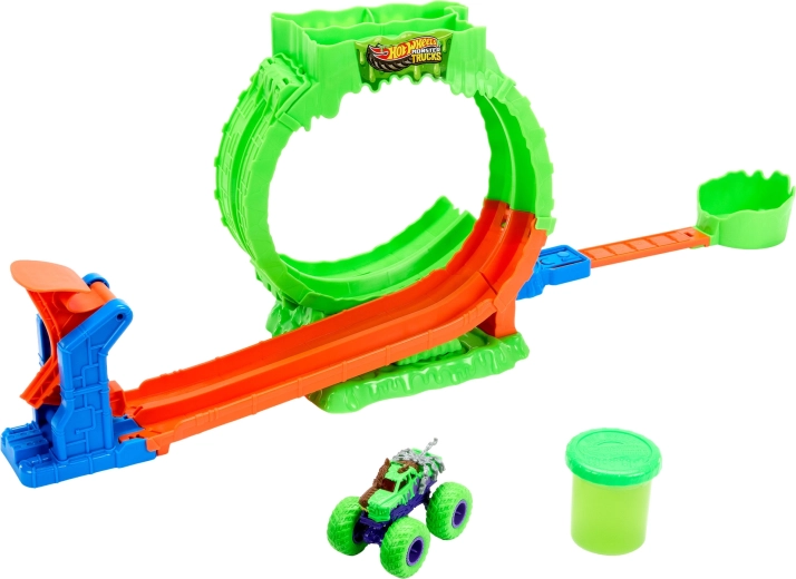 Exclusive Wreckin' Wolf monster truck included