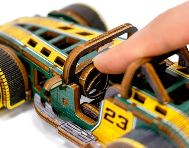Steerable front wheels for better control
