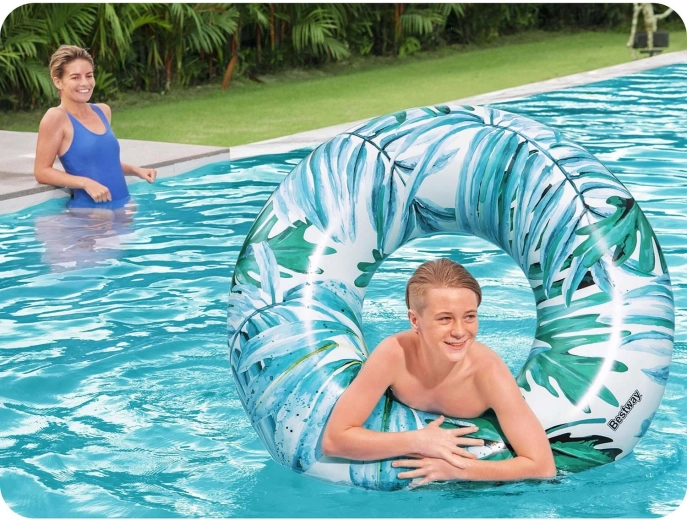 Large diameter for comfortable lounging