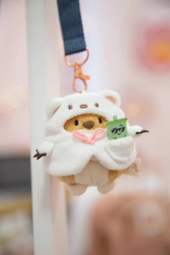 Hanging loop for everyday use