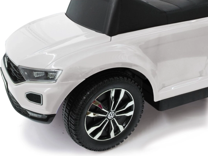 Realistic look and fun in the steering wheel