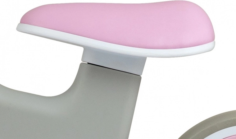 Ergonoomiline, pehme ja profileeritud sadul