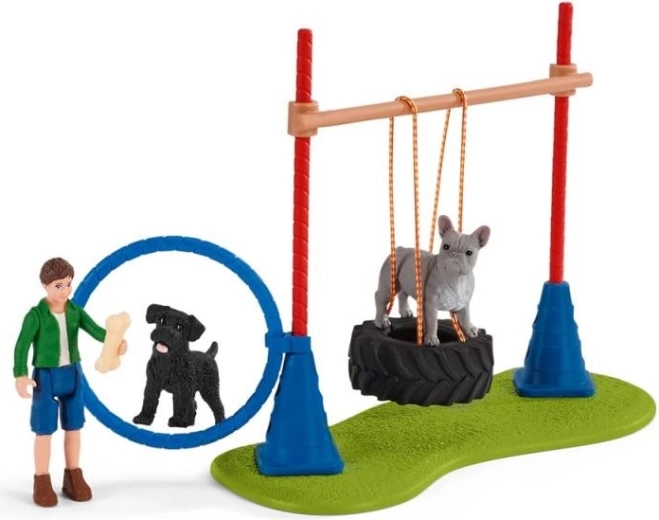 Detailed figures and accessories