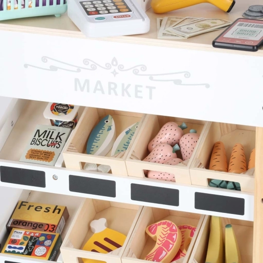Rich accessories and storage crates for tidiness