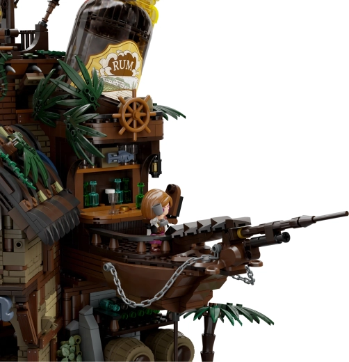 Iconic pirate design full of details