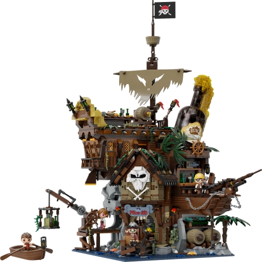 Large set with minifigures and a boat