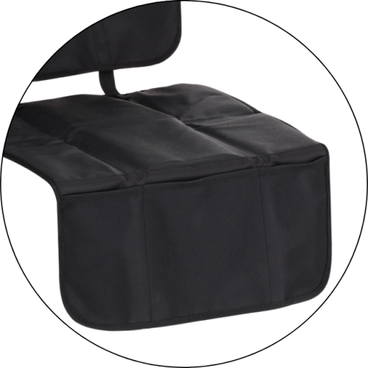 Practical organizer with pockets
