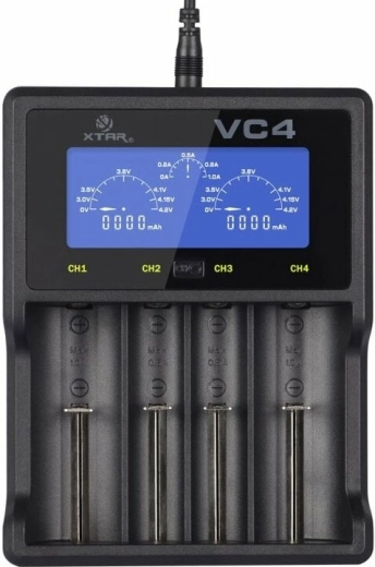XTAR VC4 neljakanaliline intelligentne USB-laadija