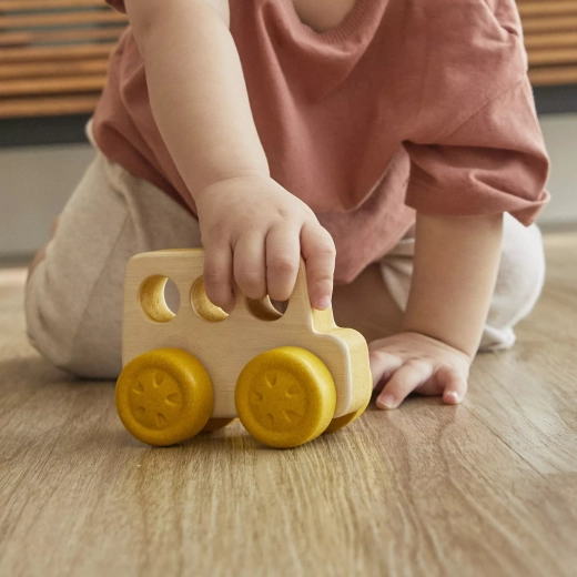 Sobib lapsekätte ja seda on lihtne lükata