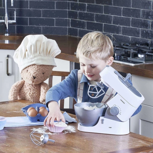 Realistic baking play