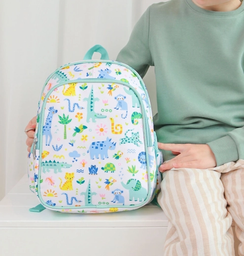 Insulated snack pocket