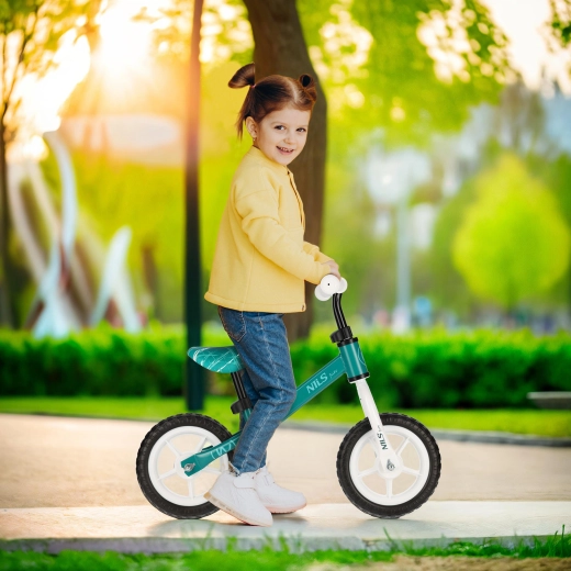 Kasvab koos lapsega: reguleeritav lenkstang ja sadul