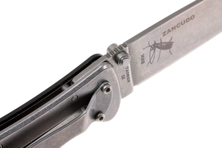 Usaldusväärne frame lock ja ühe käega avamine