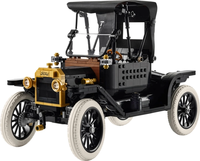 Ajaloolise auto autentsed detailid