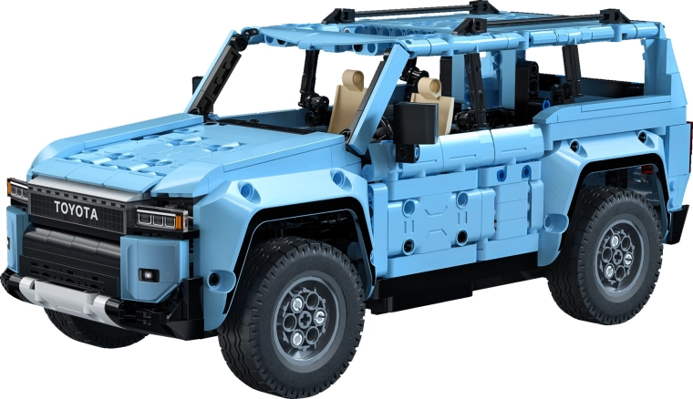 Toyota Land Cruiser Prado realistlik välimus