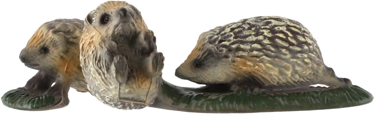 A hedgehog family in miniature