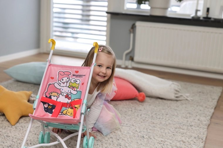 Hello Kitty motiiv, mida lapsed armastavad