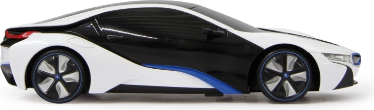 Realistic paintwork and sporty appearance