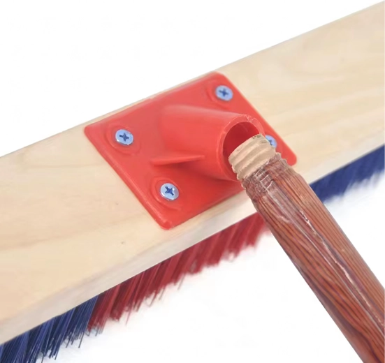 Reliable handle attachment with 22 mm thread