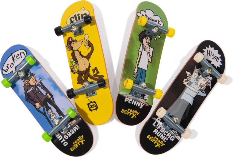 4 fingerboard’i silmapaistva Flip-graafikaga