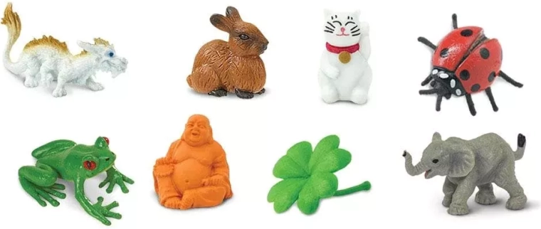 Hand-painted mini figurines full of details