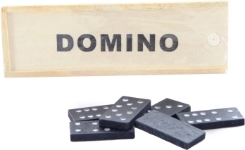 Puidust doomino karbis