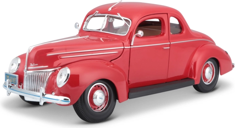 Maisto Ford Deluxe kupee 1939 punane 1:18