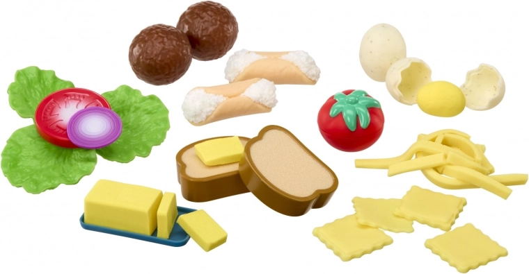 A rich set of accessories for realistic play