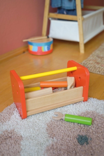2-in-1: workbench and portable case