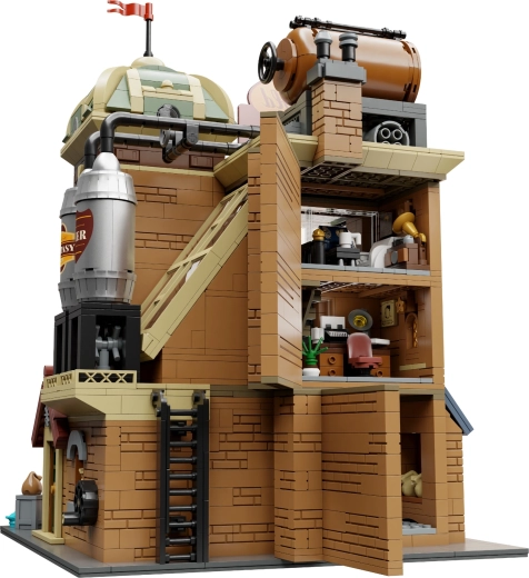 Moving elements for lively play