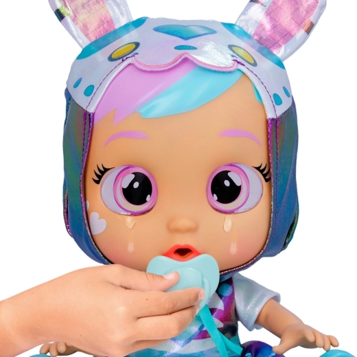 Real tears and soothing with a pacifier