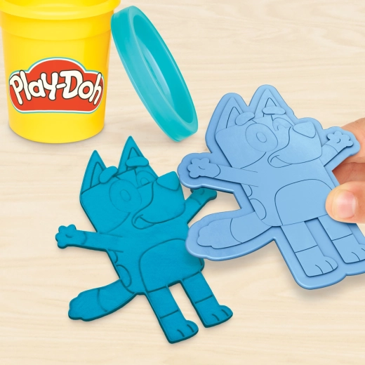 Bluey ja Bingo tegelased paari vajutusega