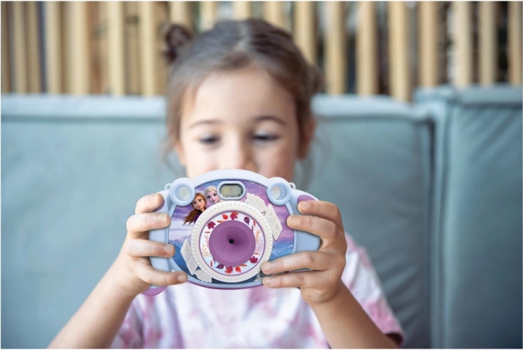 Frozen design and comfortable grip for children