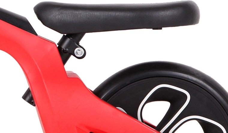 Adjustable seat and handlebars that grow with your child