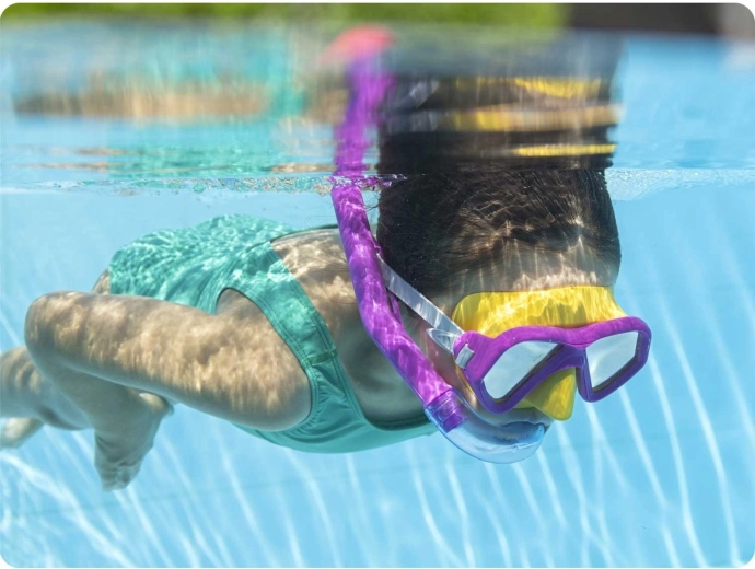 Ergonoomiline snorkel veekaitsekorgiga