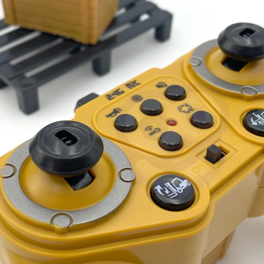Precise 11-channel 2.4 GHz control