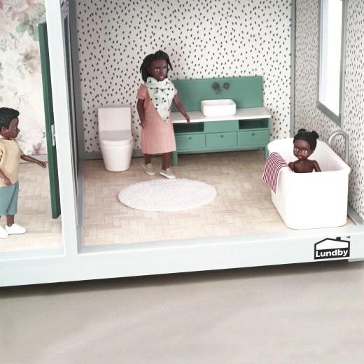 Compatible with the Lundby world (scale 1:18)