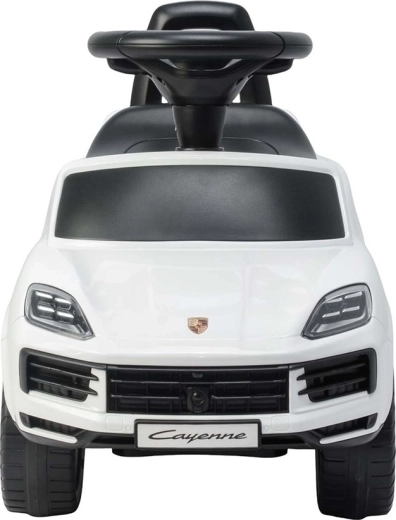 Porsche Cayenne design and realistic details