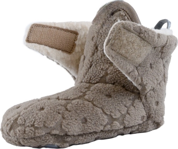 Velcro for quick putting on and a secure fit
