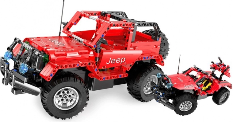 2‑ühes ehituskomplekt realistlike funktsioonidega