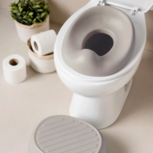 Grows with your child: potty, toilet seat reducer and step stool
