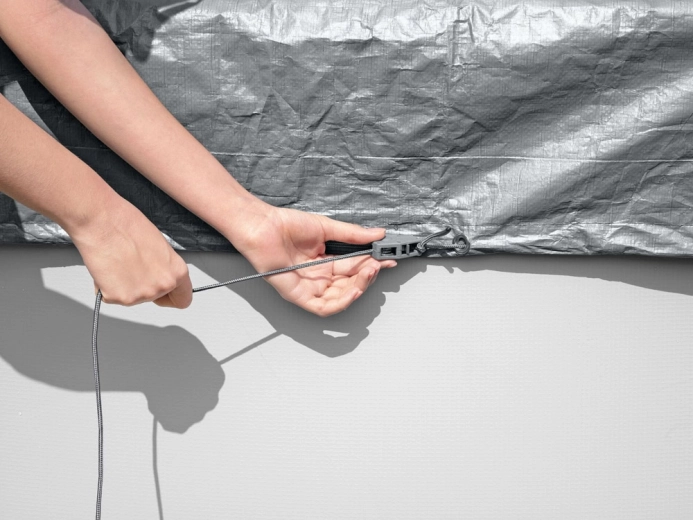 Tuulekindel kinnitus ja tihe istuvus