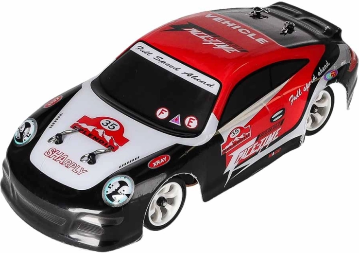 Fast driving and drifting with 4WD drive