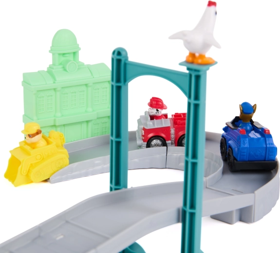 3 vehicles and a Chickaletta figure in the box