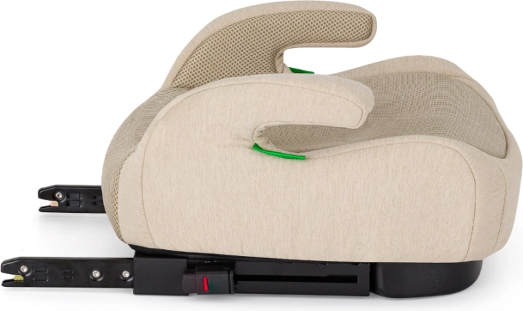 Travel comfort: Air cover, armrests, and easy maintenance